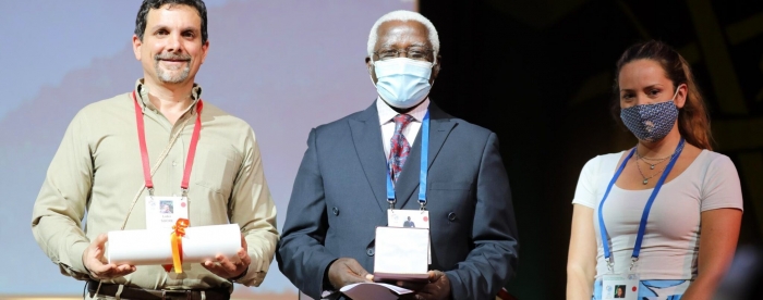 Tropenbos Ghana Board Chair receives IUCN highest conservation award